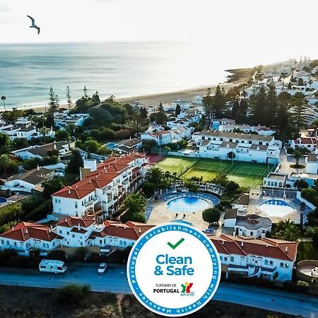 Luz Bay Hotel エクステリア 写真