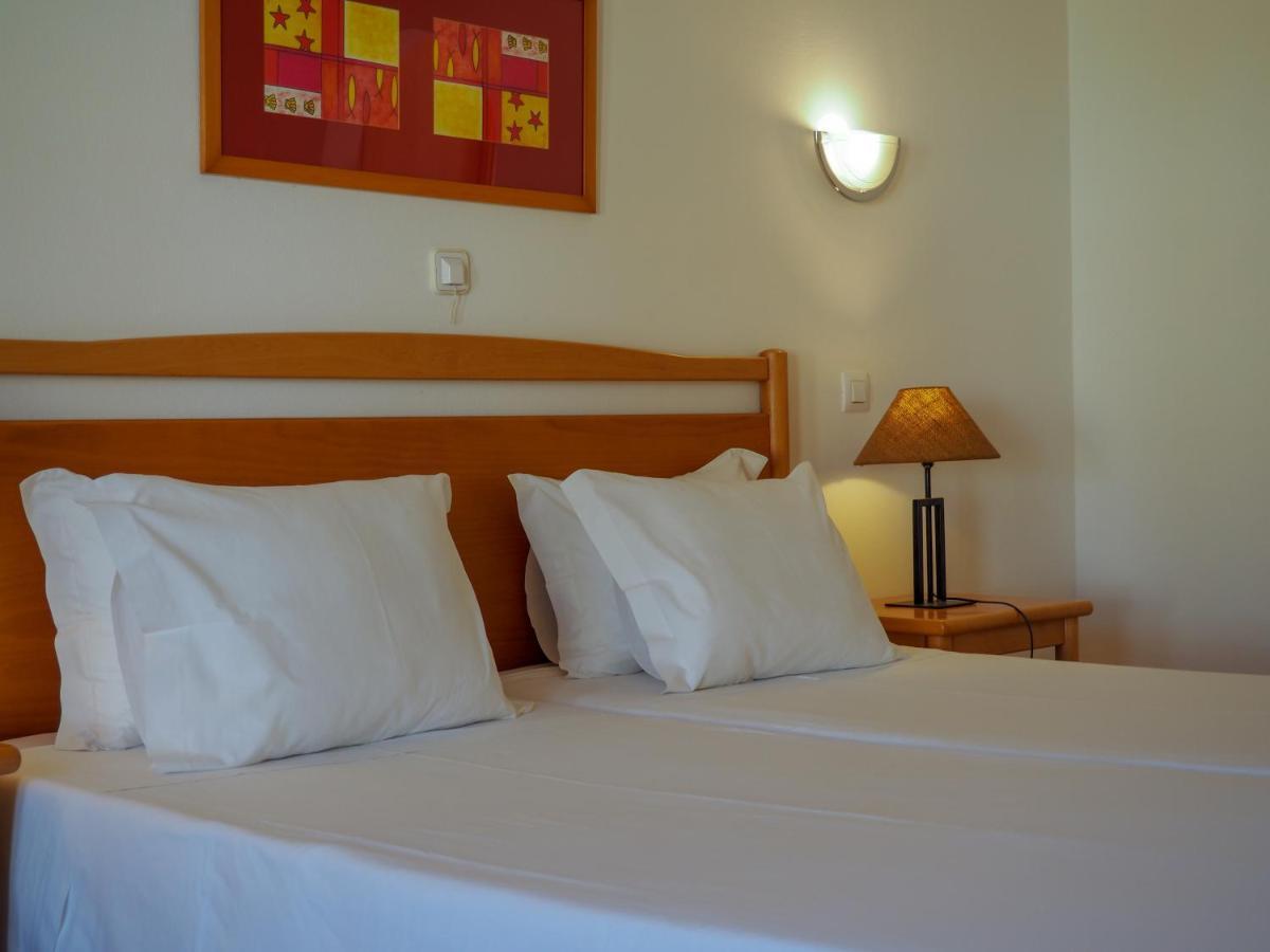 Luz Bay Hotel エクステリア 写真