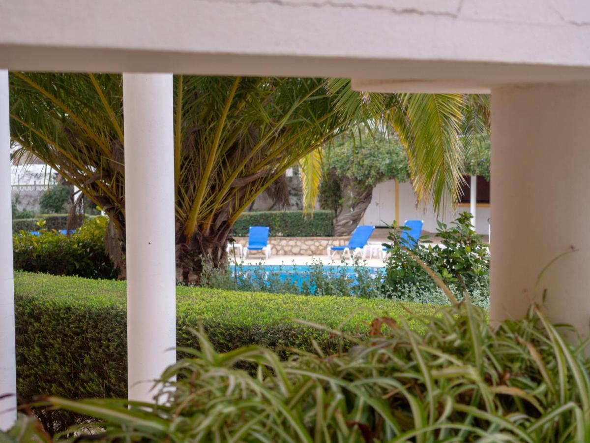Luz Bay Hotel エクステリア 写真