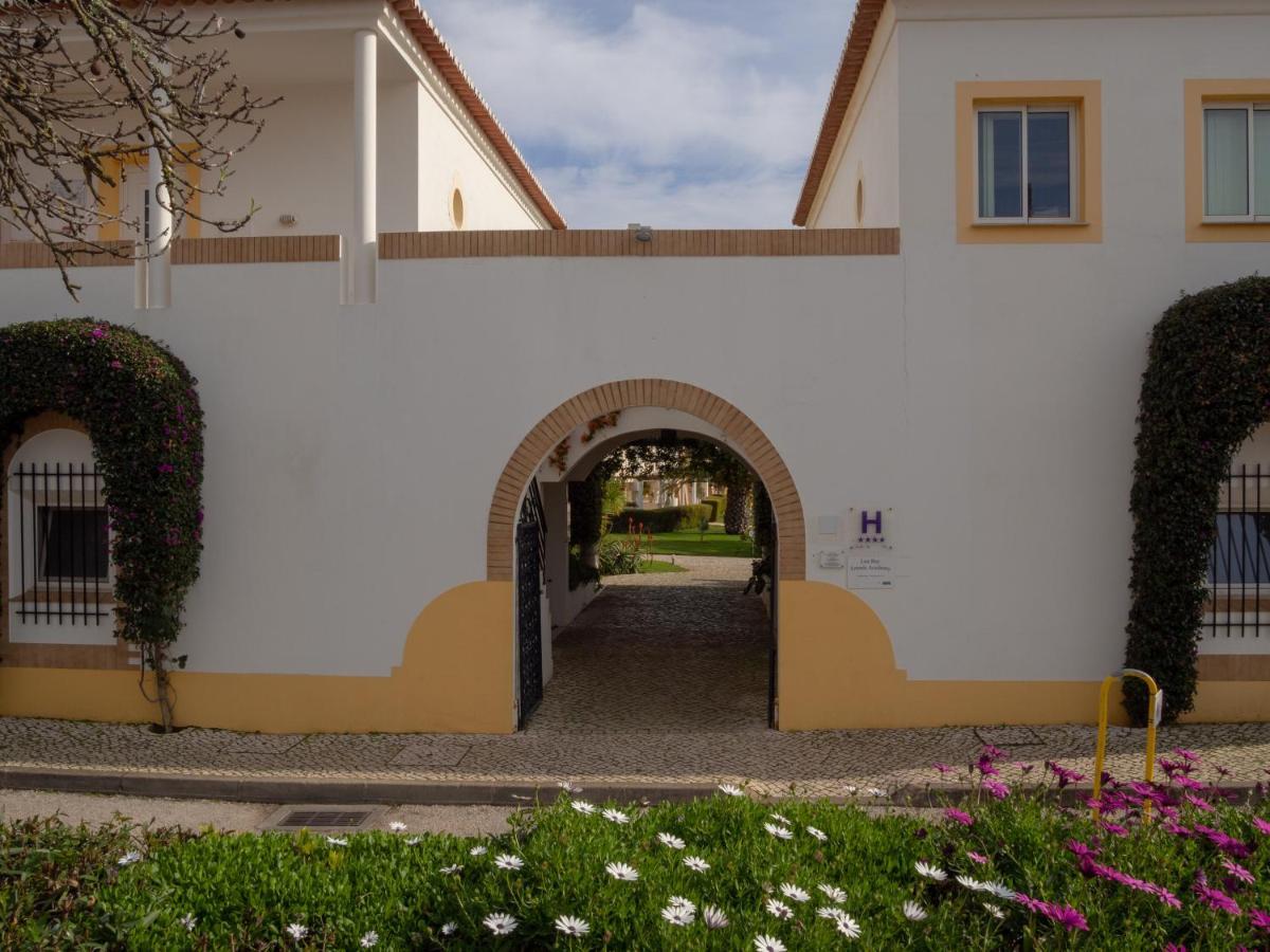 Luz Bay Hotel エクステリア 写真