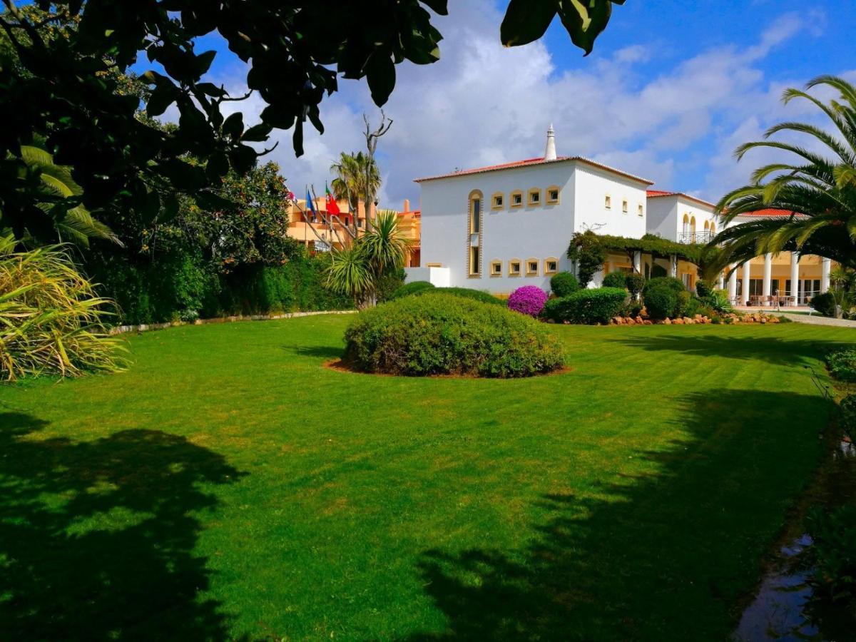 Luz Bay Hotel エクステリア 写真